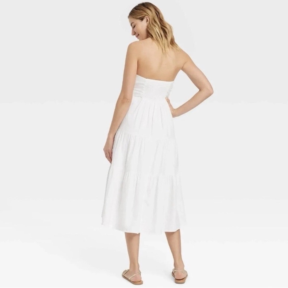 Elegant Strapless White Dress - Picture 2 of 6